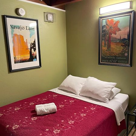 Private Room In La With Free Wifi And Tv With Shared Kitchen 洛杉矶 外观 照片