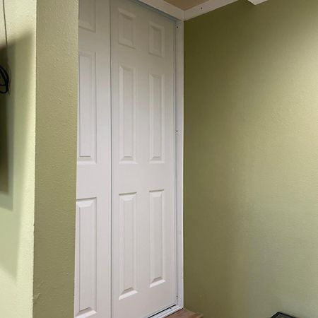 Private Room In La With Free Wifi And Tv With Shared Kitchen 洛杉矶 外观 照片