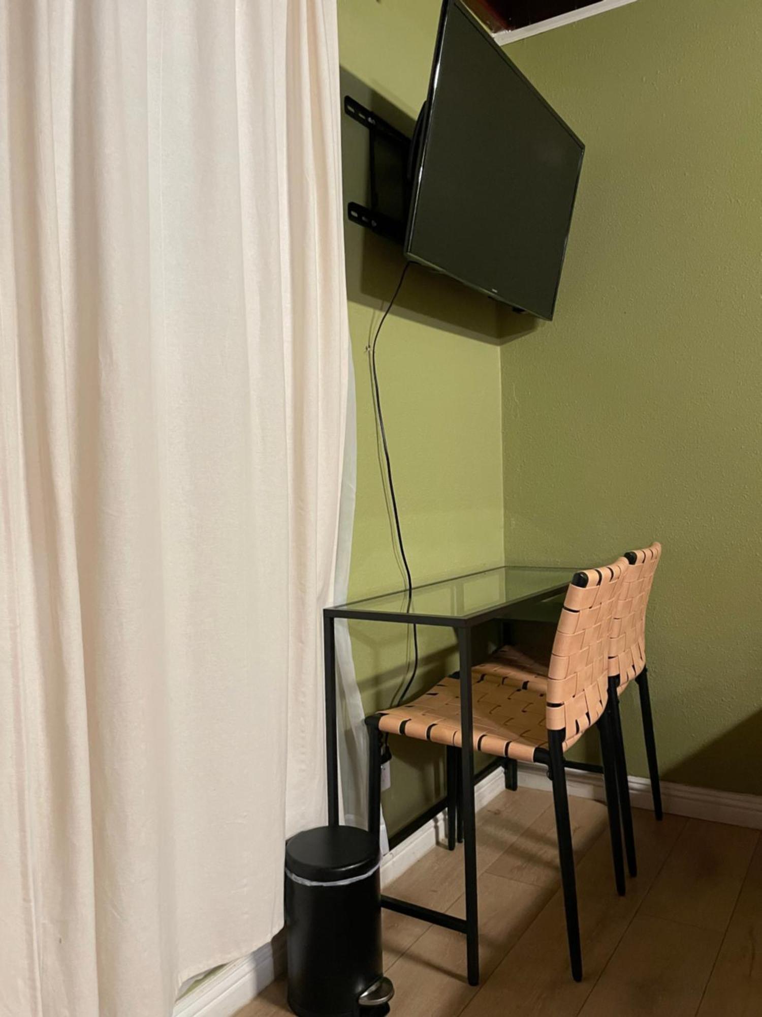 Private Room In La With Free Wifi And Tv With Shared Kitchen 洛杉矶 外观 照片