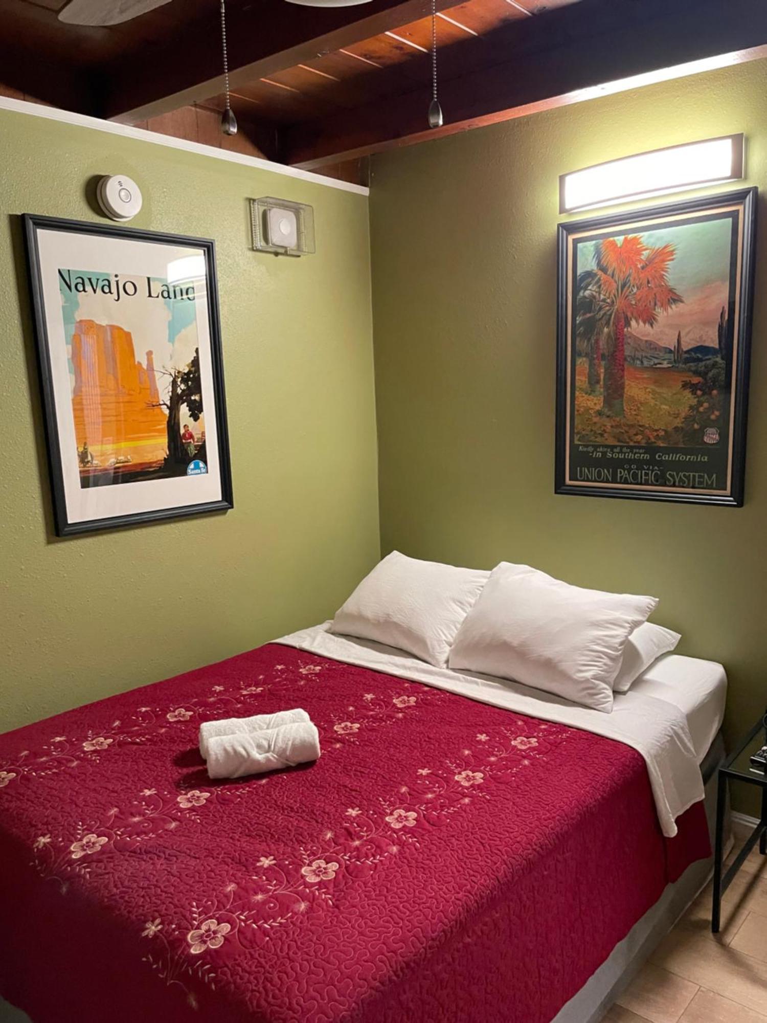 Private Room In La With Free Wifi And Tv With Shared Kitchen 洛杉矶 外观 照片