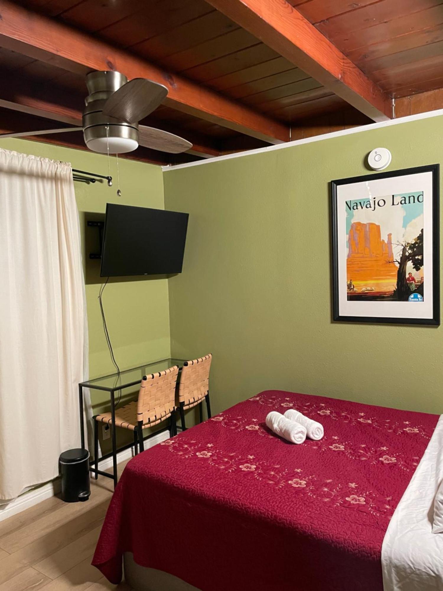 Private Room In La With Free Wifi And Tv With Shared Kitchen 洛杉矶 外观 照片