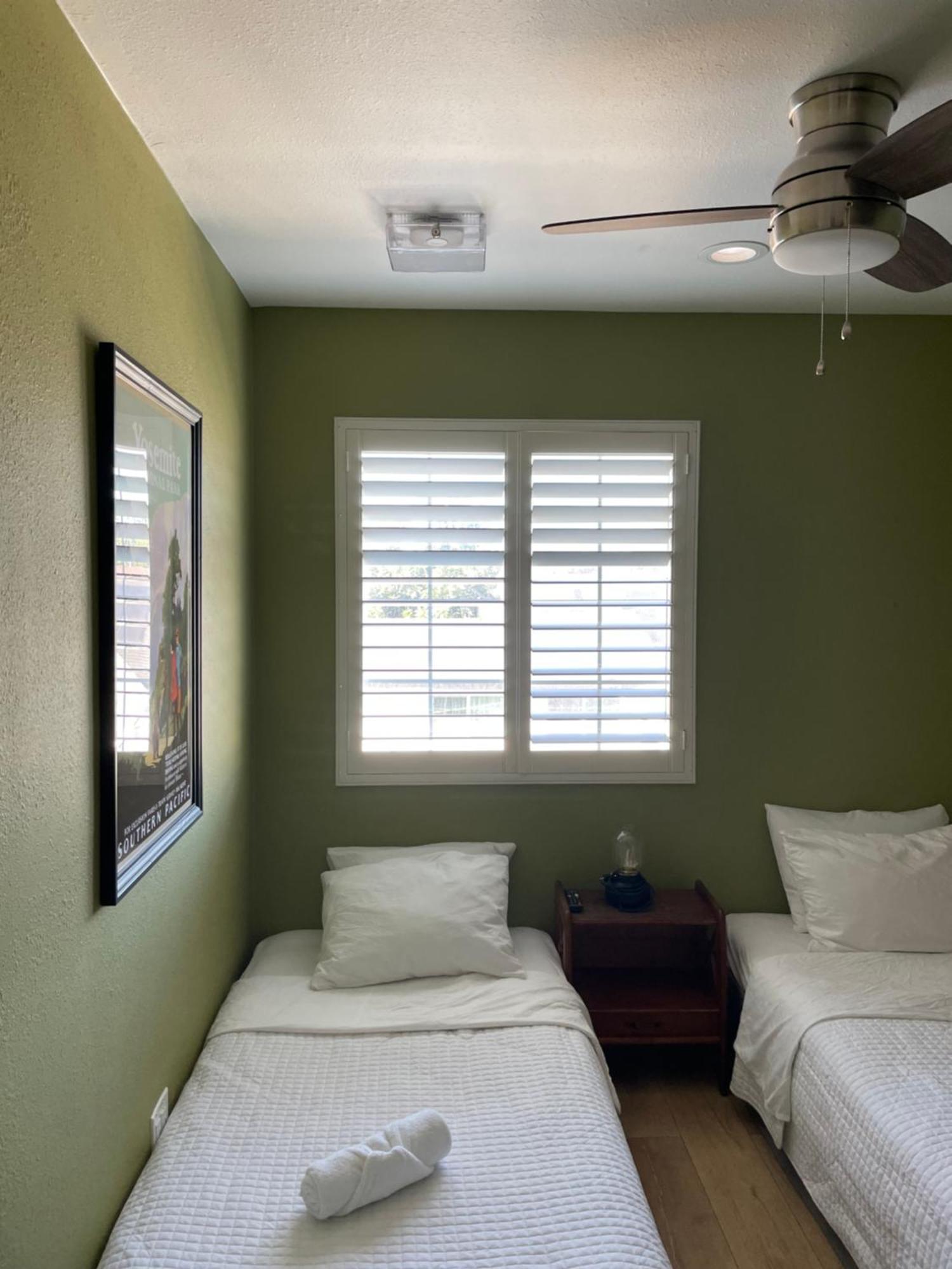 Private Room In La With Free Wifi And Tv With Shared Kitchen 洛杉矶 外观 照片